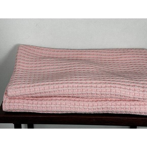 Utopia Bedding Other - Soft Utopia 100% COTTON Waffle Weave Blanket for Twin/Twin XL Pink EUC 68x96